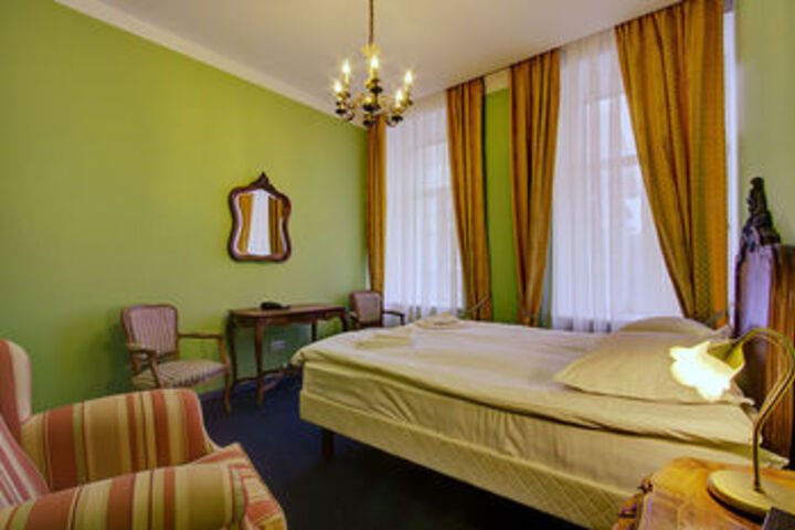 Room 20 of 25