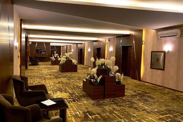 Guest Lobby