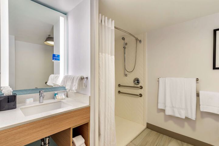 Bathroom shower