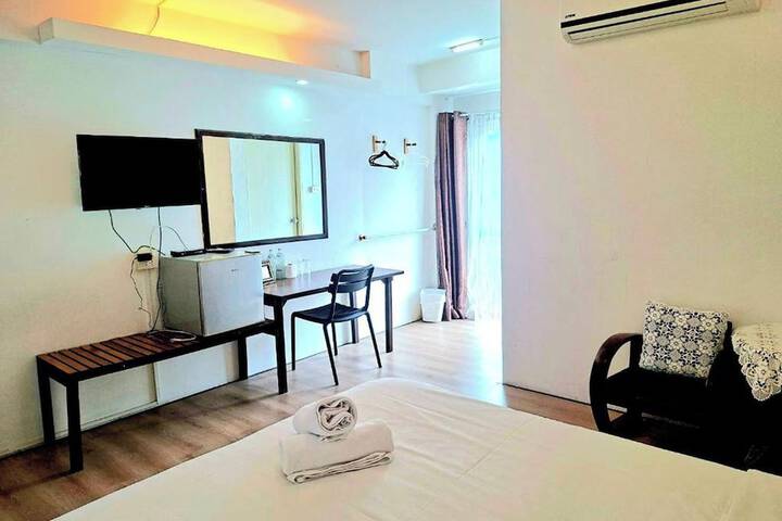 Room 16 of 24