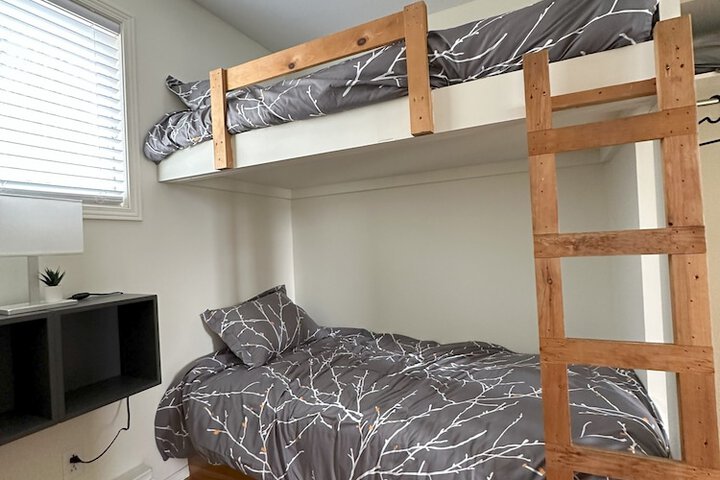 Room 8 of 39