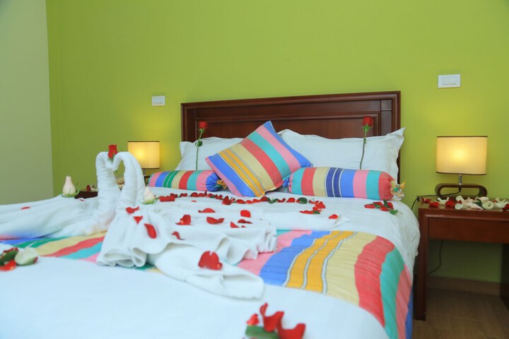 Room 16 of 25