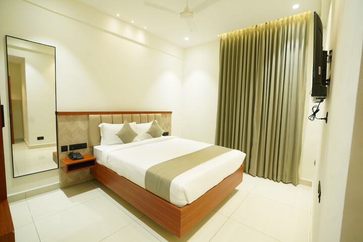 Room 15 of 19