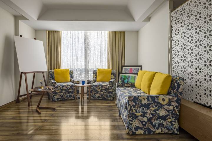 Room 4 of 69