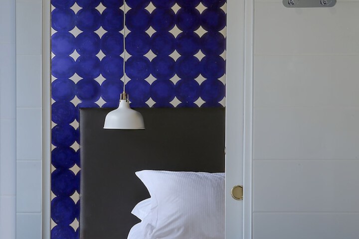 Room 54 of 80