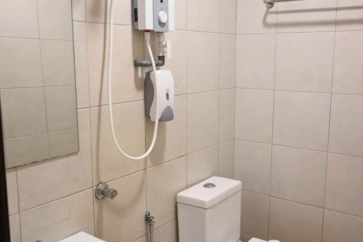 Room 15 of 21