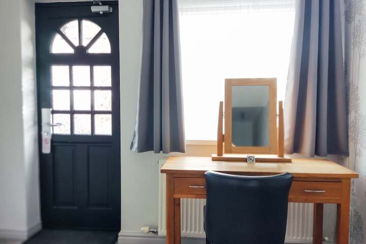 Room 15 of 40