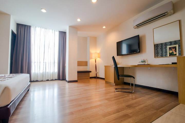 Room 16 of 43