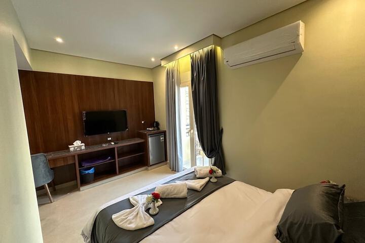 Room 21 of 110