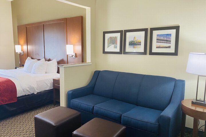 Room 16 of 79
