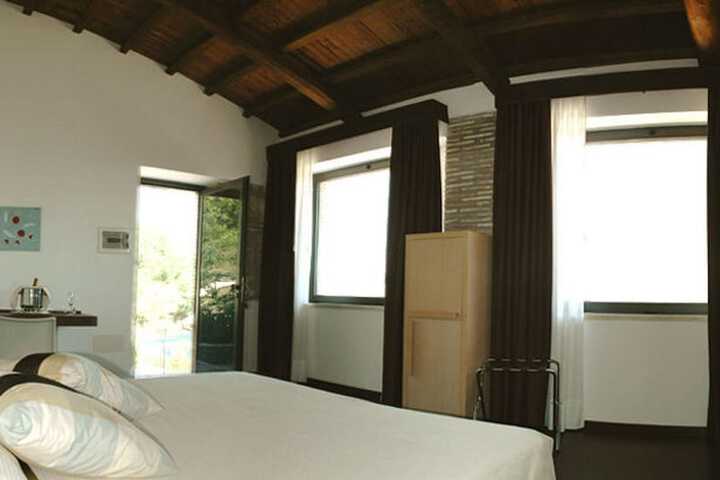 Room 6 of 53