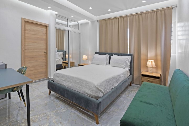 Room 9 of 62