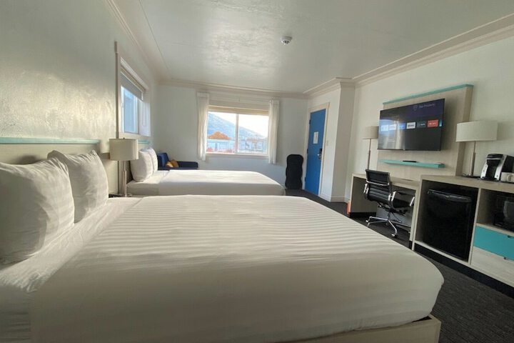 Room 37 of 67