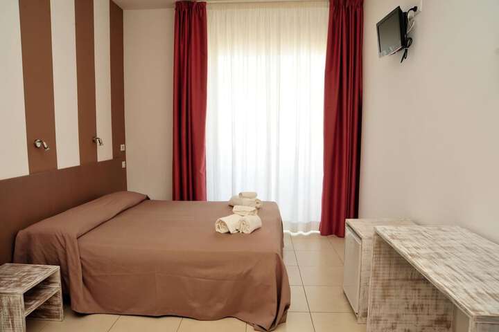 Room 21 of 62