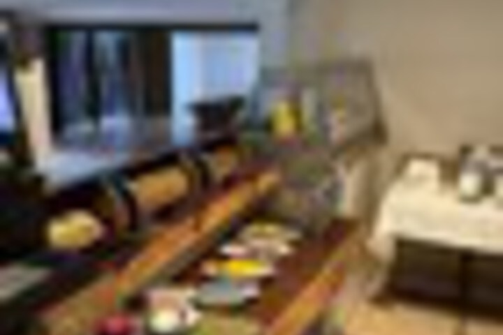 Breakfast/Coffee Service 95 of 123