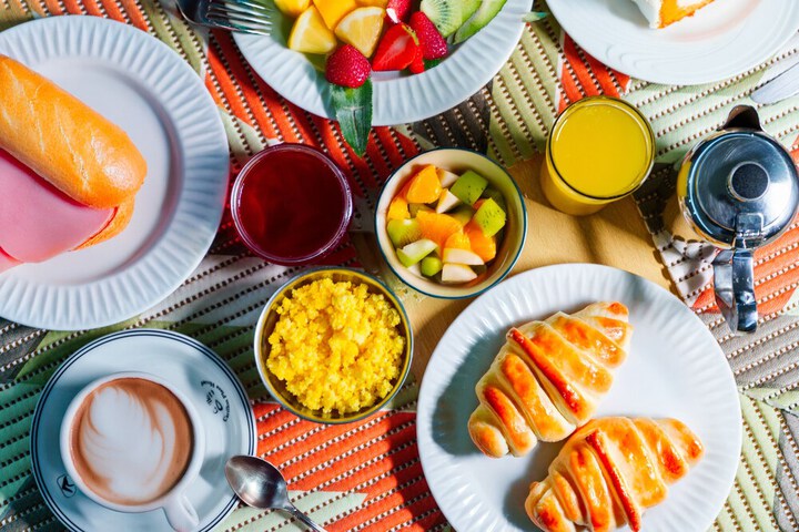 Breakfast/Coffee Service 40 of 47