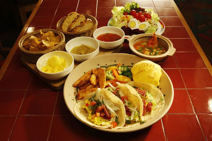 Dining 103 of 175