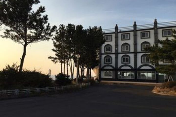 Aewol Stay Hotel