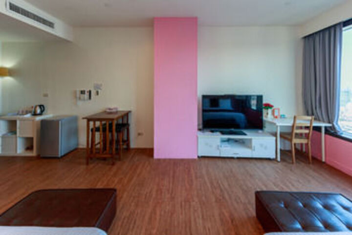 Room 40 of 89