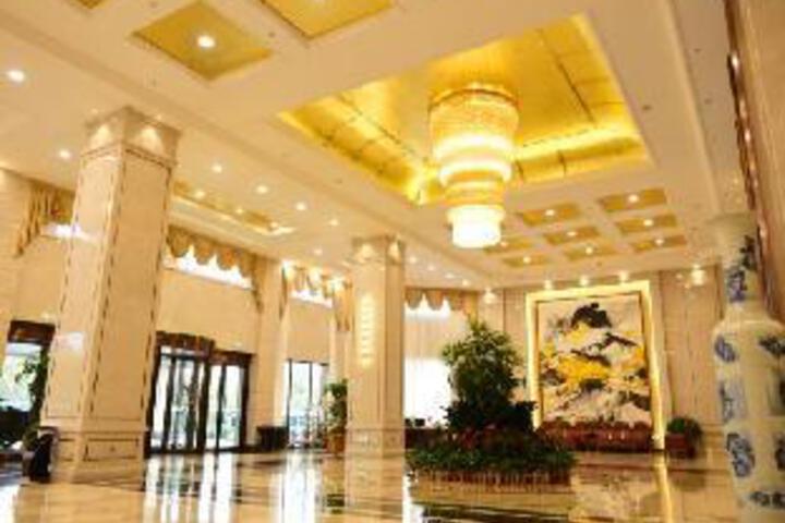 Zibo Gaoqing Musi Tangquan Hotel