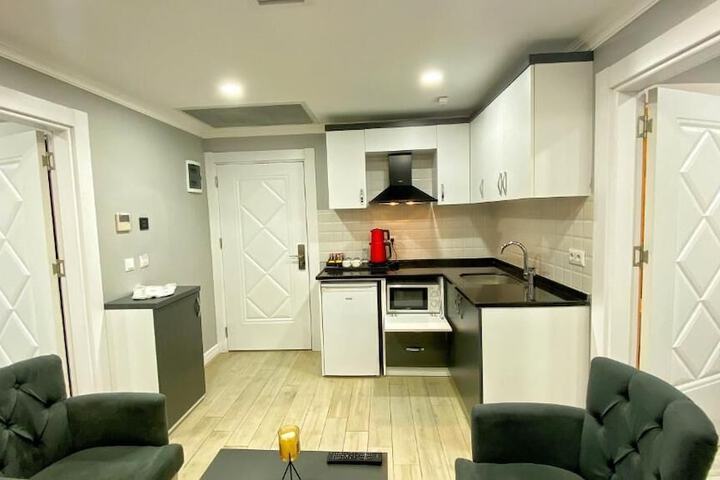 Room 15 of 25