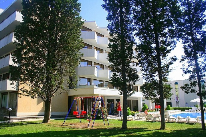 Children's play area - outdoor
