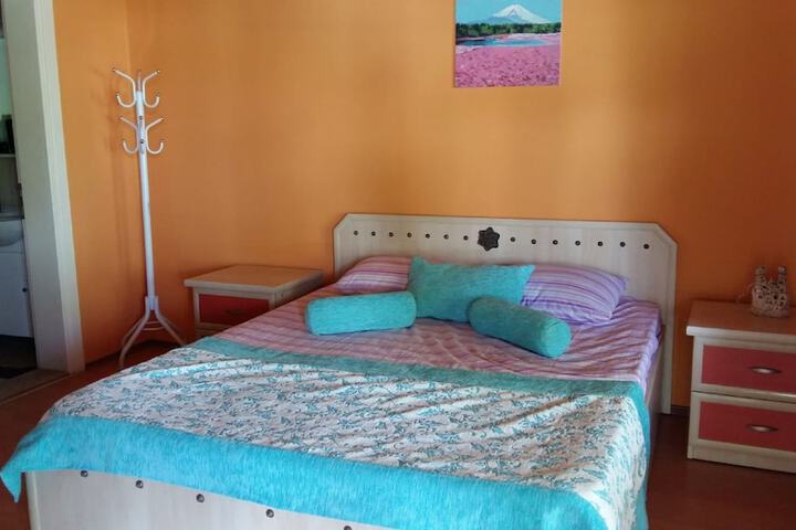 Room 3 of 16
