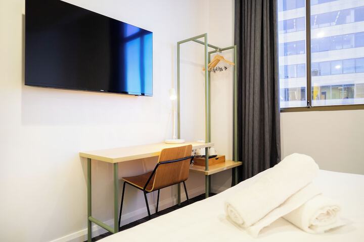 Room 3 of 49