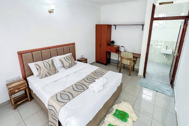 Room 14 of 27