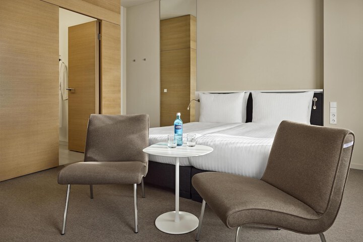 Room 20 of 63