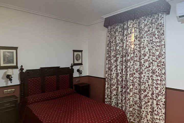 Room 6 of 40