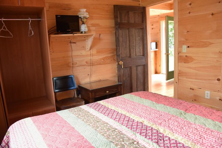 Room 15 of 34
