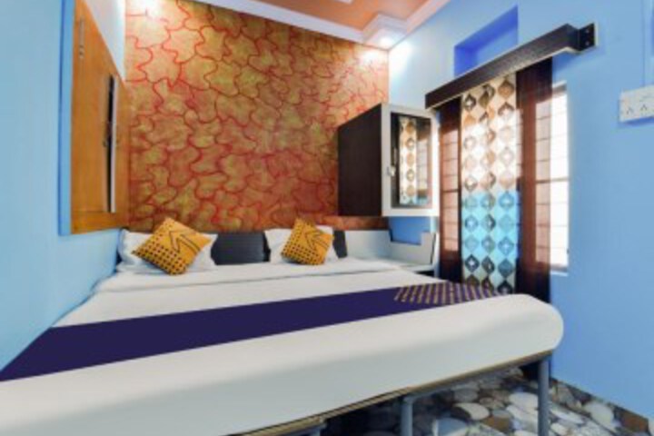 SPOT ON 75727 Riyasat