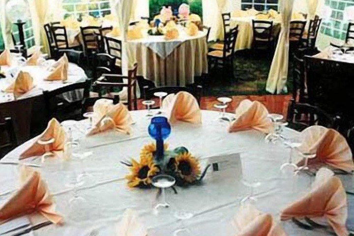 Ballroom/Hall 77 of 112
