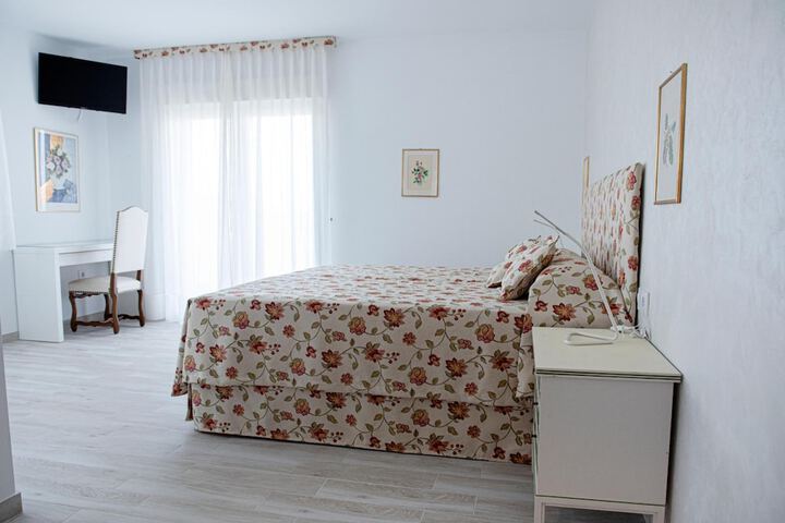 Room 18 of 49