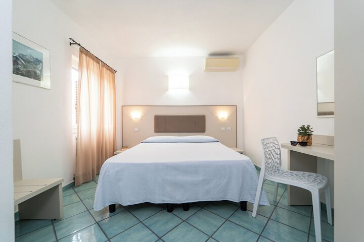 Room 15 of 84