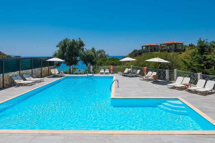 Pool 42 of 65
