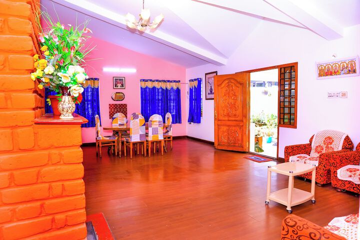Room 12 of 26