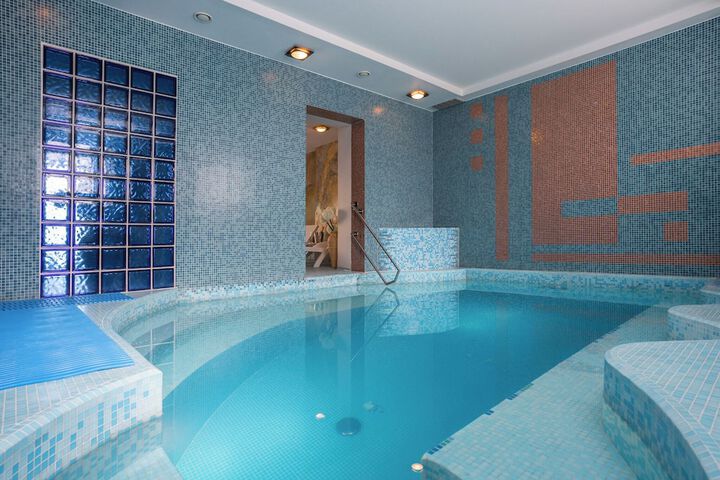 Pool 57 of 80