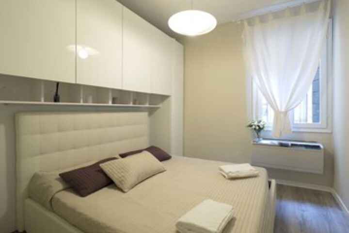 Room 15 of 18