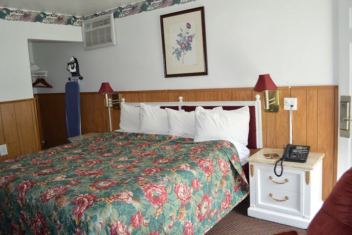 Room 7 of 22