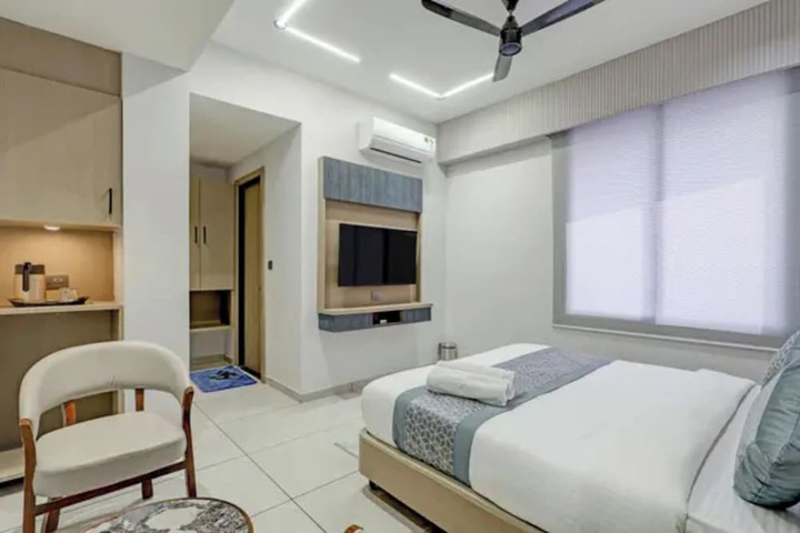 Room 25 of 34