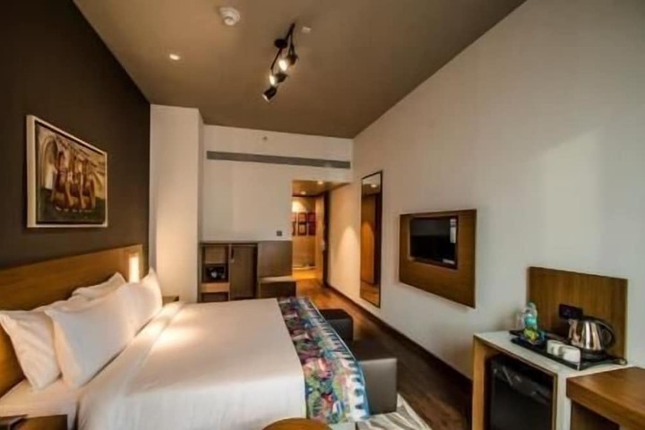 Room 5 of 35