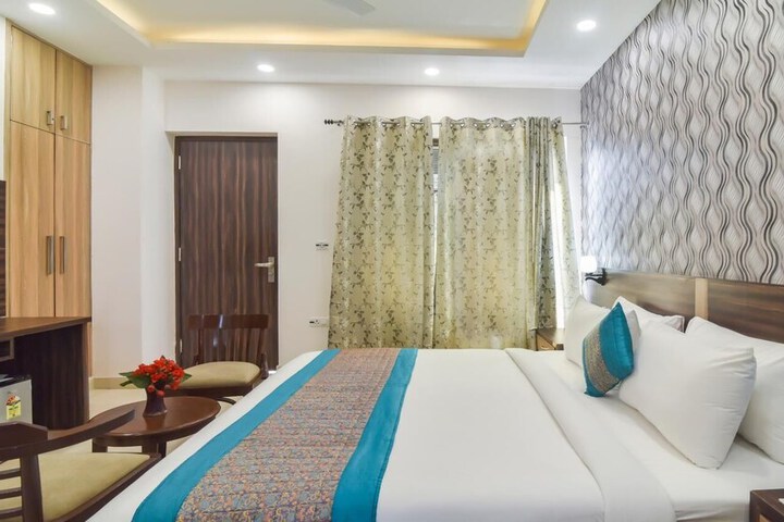 Room 14 of 43