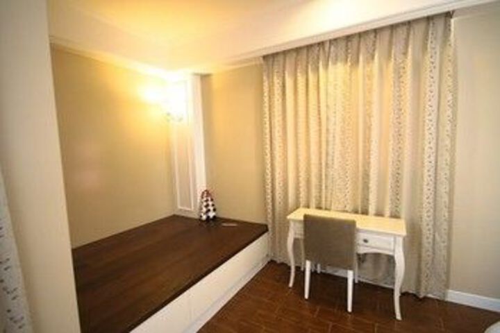 Room 25 of 26