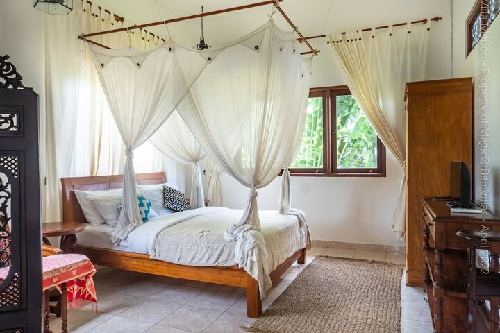 Room 6 of 21