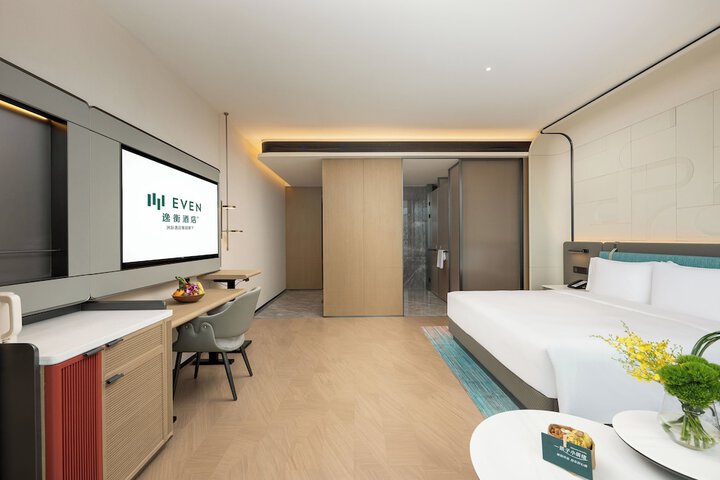 Room 20 of 53