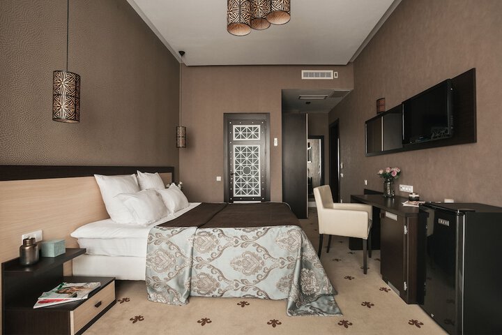 Room 16 of 69