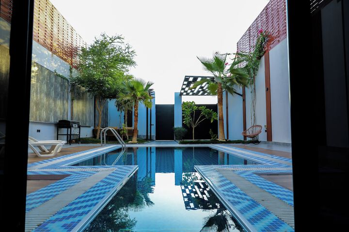 Pool 163 of 178