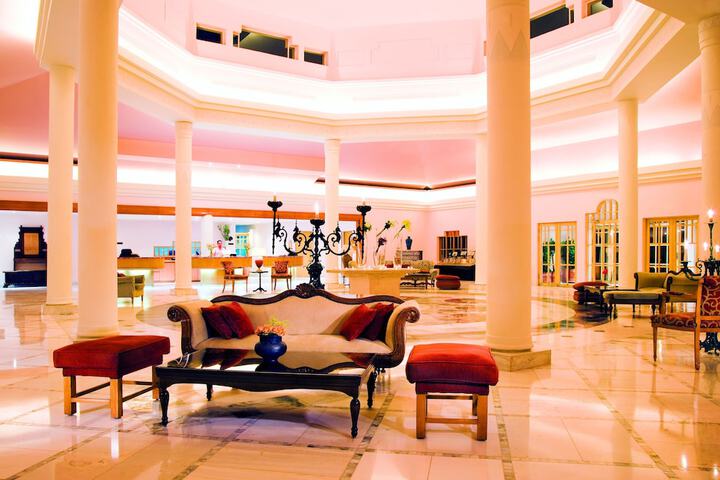 Guest Lobby